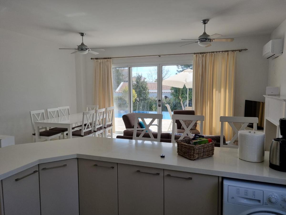 Coral Blue Bay Villa كورال باي المظهر الخارجي الصورة